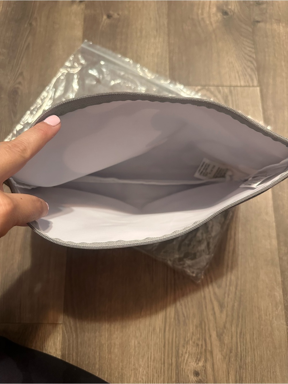 thirty-one Gray Camo Zipper Pouch - Picture 3 of 4
